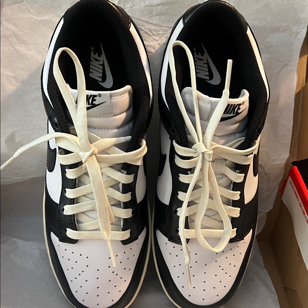 NWB Vintage Panda style New in Box Nike Dunk Low in White and Black Coconut Milk